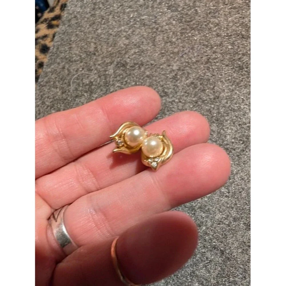 N/A gold pearl